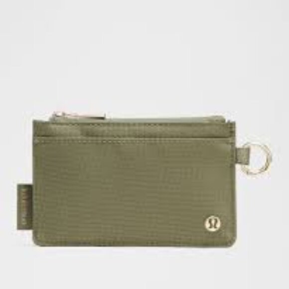 NWT Lululemon Clippable Card Case, Bay Leaf/Gold - Picture 1 of 5